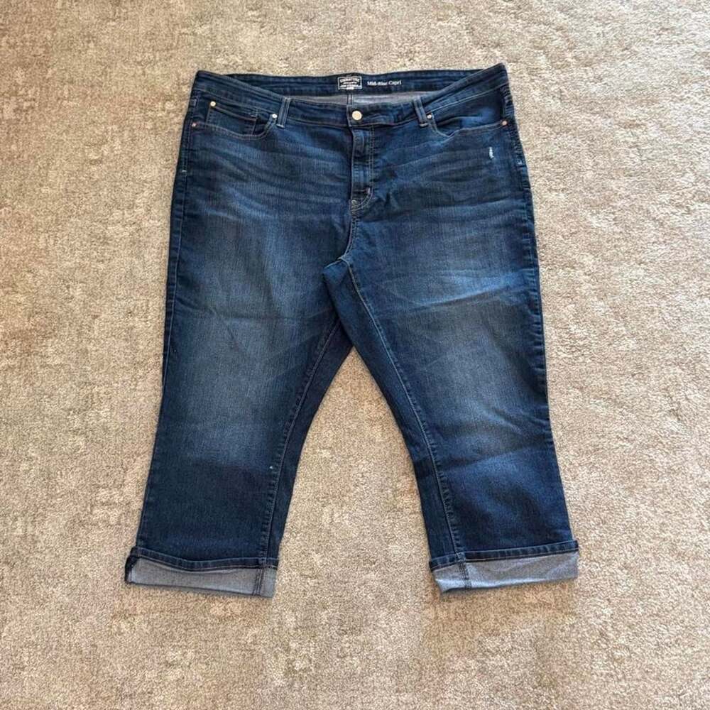 Signature by Levi Strauss & Co. Mid-Rise Capri Jeans W37